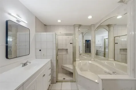 676 NW 107th Lane Coral Springs FL 33071