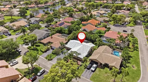 676 NW 107th Lane Coral Springs FL 33071