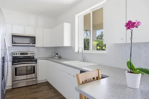 1326 Canary Island Drive Weston FL 33327