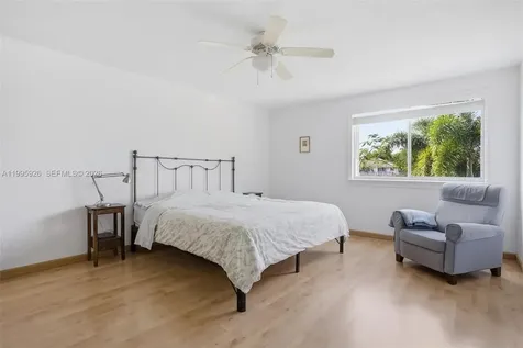 1326 Canary Island Drive Weston FL 33327