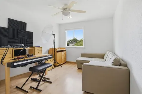 1326 Canary Island Drive Weston FL 33327