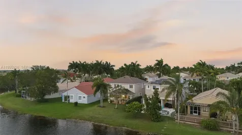 1326 Canary Island Drive Weston FL 33327
