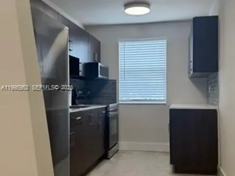 1607 NW 16th Avenue Miami FL 33125
