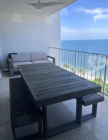 881 Ocean Drive Key Biscayne FL 33149