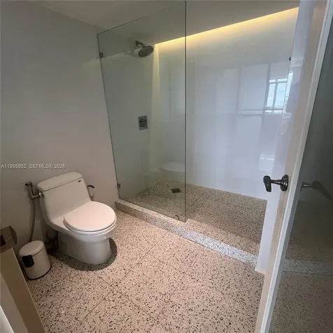 881 Ocean Drive Key Biscayne FL 33149