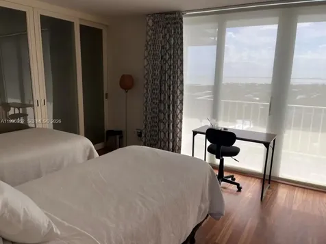 881 Ocean Drive Key Biscayne FL 33149