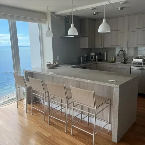 881 Ocean Drive Key Biscayne FL 33149