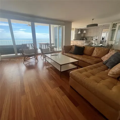 881 Ocean Drive Key Biscayne FL 33149