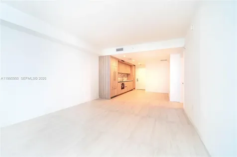 77 SE 5th Street Miami FL 33131