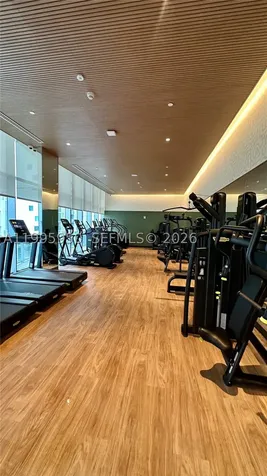 77 SE 5th Street Miami FL 33131