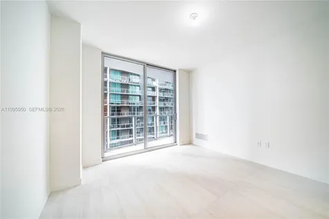 77 SE 5th Street Miami FL 33131