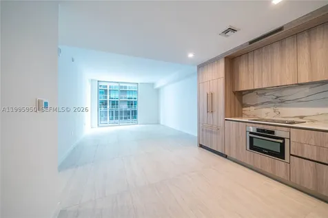 77 SE 5th Street Miami FL 33131