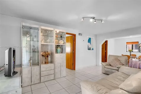 670 E 45th Street Hialeah FL 33013