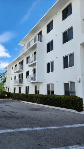 2651 NE 212th Terrace Miami FL 33180