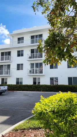 2651 NE 212th Terrace Miami FL 33180