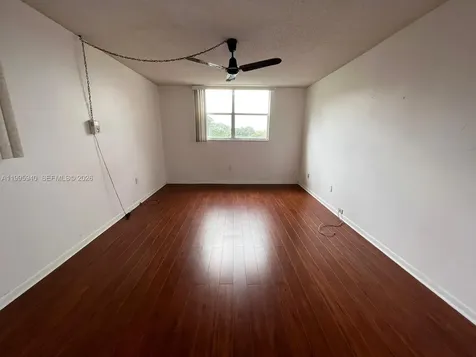 1800 SW 81st Avenue North Lauderdale FL 33068