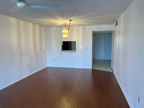 1800 SW 81st Avenue North Lauderdale FL 33068