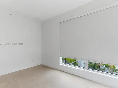 529 SW 11th Street Miami FL 33129