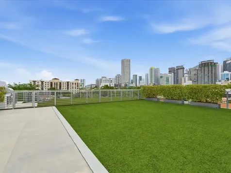 529 SW 11th Street Miami FL 33129