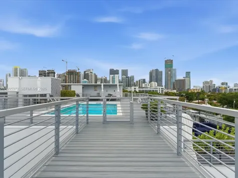 529 SW 11th Street Miami FL 33129
