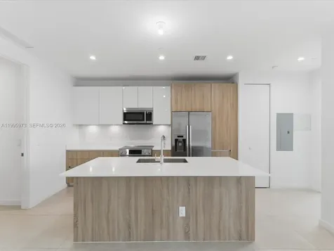 529 SW 11th Street Miami FL 33129
