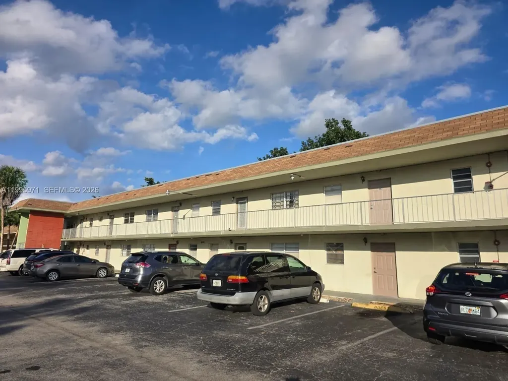 609 S State Road 7 Margate FL 33068