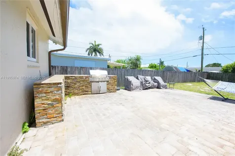 670 NW 16th Street Homestead FL 33030