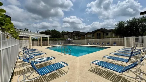 9905 NW 57th Manor Coral Springs FL 33076