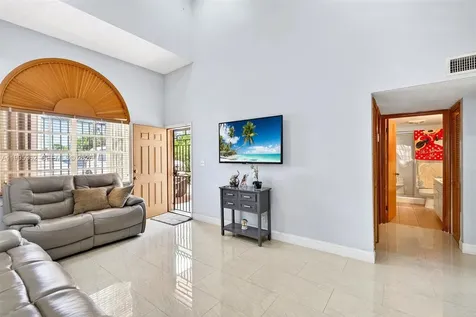 7821 SW 9th Terrace Miami FL 33144