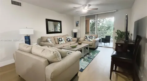 19801 E Country Club Drive Aventura FL 33180