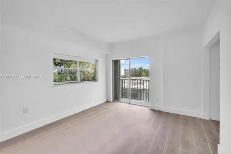 1960 Marseille Drive Miami Beach FL 33141