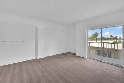 1960 Marseille Drive Miami Beach FL 33141