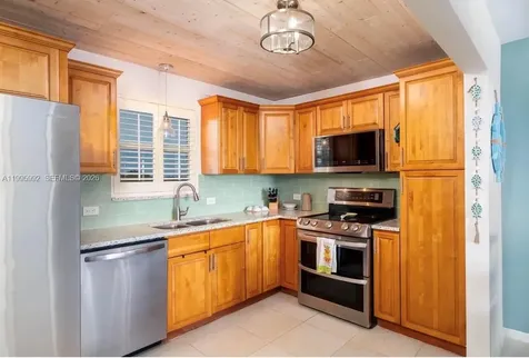 200 Wrenn Plantation Key FL 33070