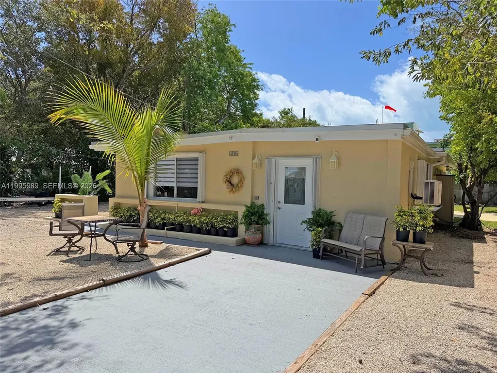 158 Pearl Avenue Plantation Key FL 33070