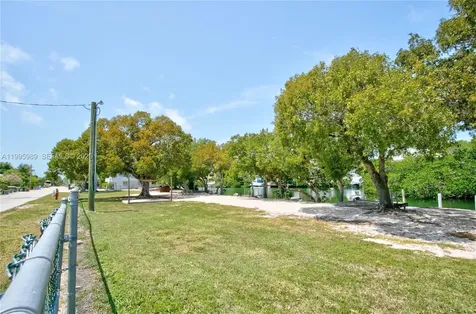 158 Pearl Avenue Plantation Key FL 33070