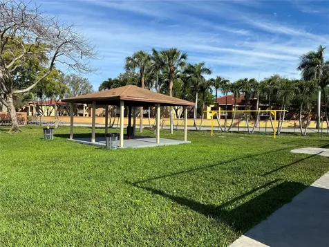 6858 NW 173rd Drive Hialeah FL 33015