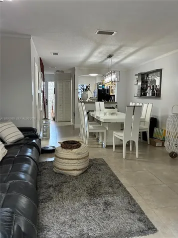 6858 NW 173rd Drive Hialeah FL 33015