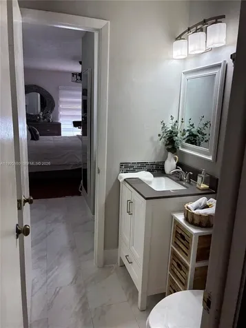 6858 NW 173rd Drive Hialeah FL 33015