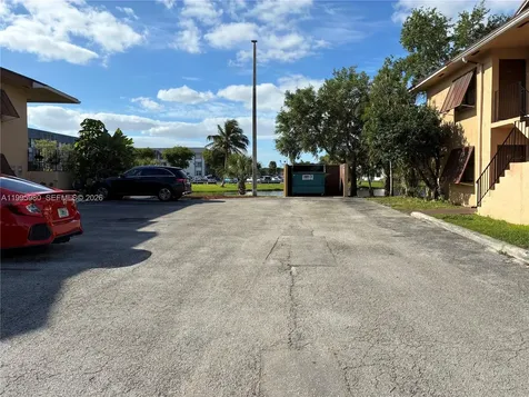 6858 NW 173rd Drive Hialeah FL 33015