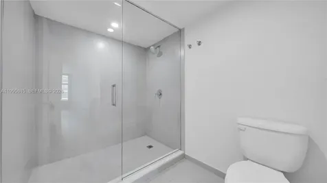 555 NE 34th Street Miami FL 33137