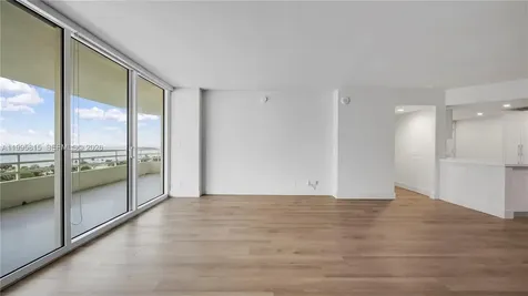 555 NE 34th Street Miami FL 33137