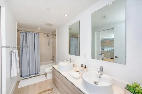 121 NE 34th Street Miami FL 33137