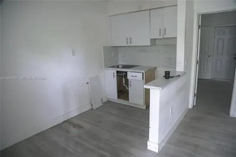 270 NW 35th Street Miami FL 33127