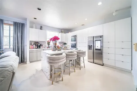 5303 SW 111th Terrace Davie FL 33328