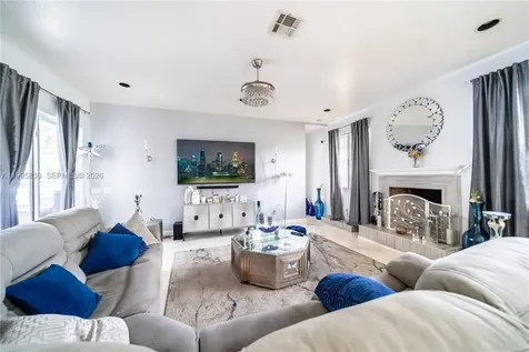 5303 SW 111th Terrace Davie FL 33328