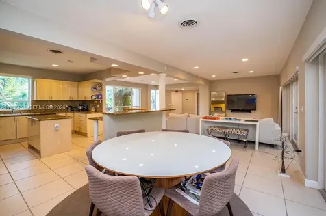 Bay Harbor Islands FL 33154