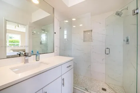 Bay Harbor Islands FL 33154