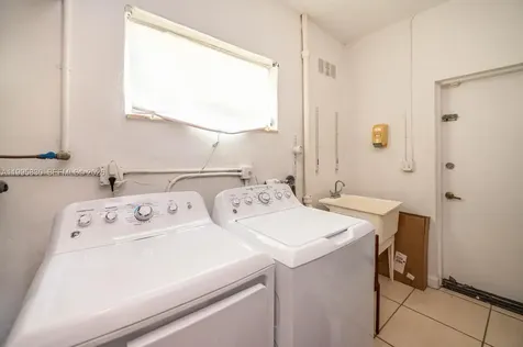 Bay Harbor Islands FL 33154