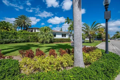 Bay Harbor Islands FL 33154