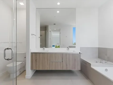 529 SW 11th Street Miami FL 33129